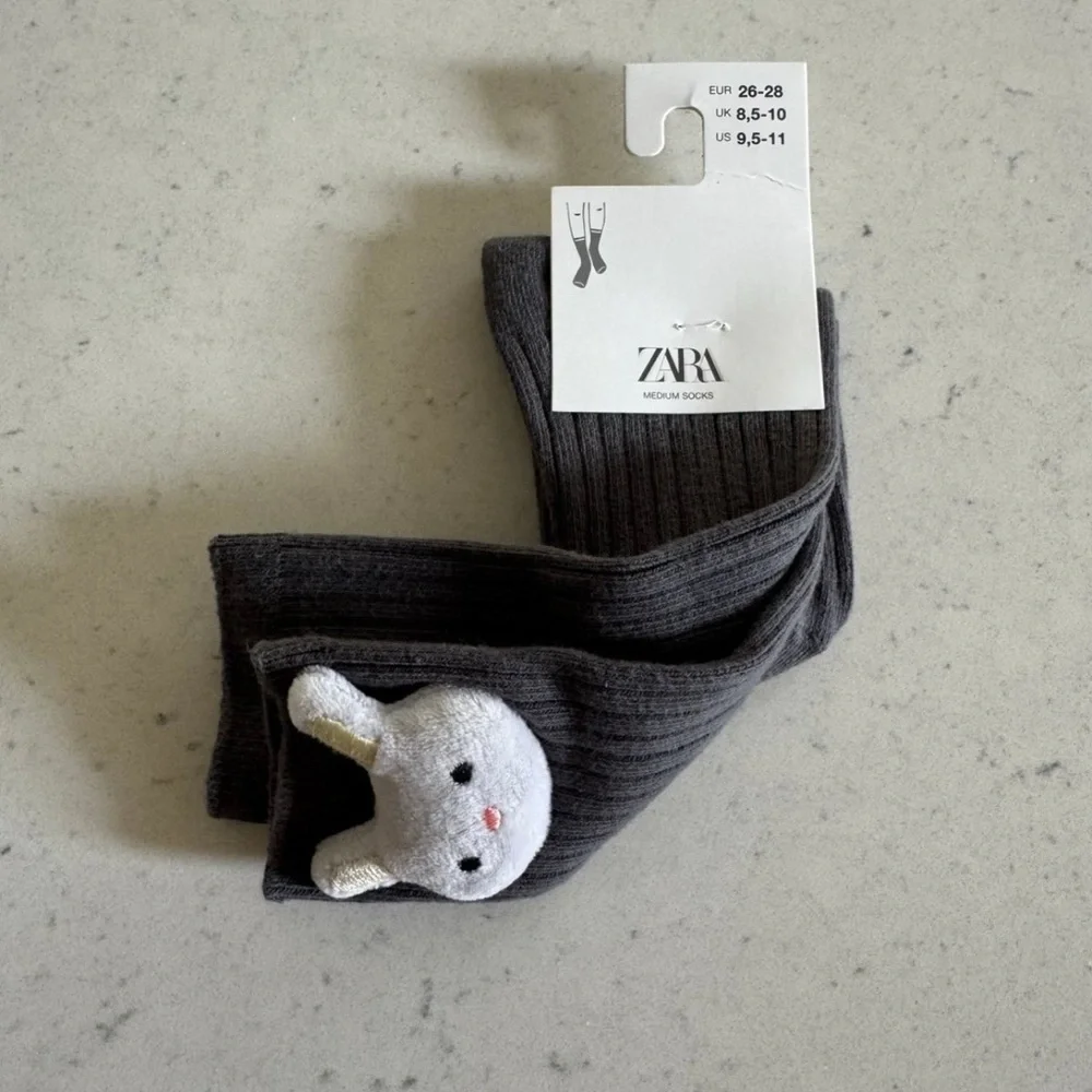 NWT Zara Girls Grey Ribbed Spring Easter 3D Bunny tall knee socks 4 5 6 Years